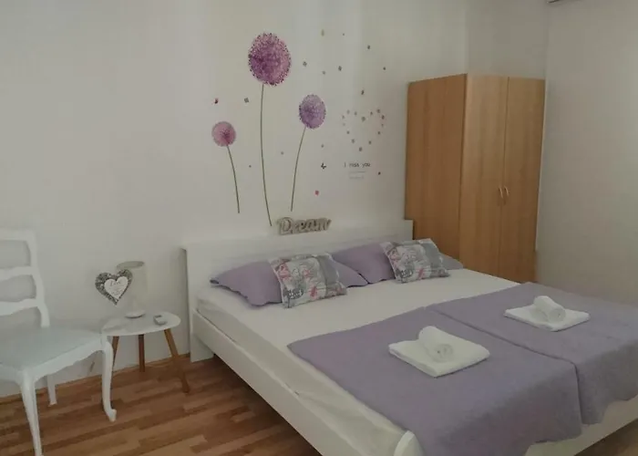 Ivanka Pensión Hvar Town