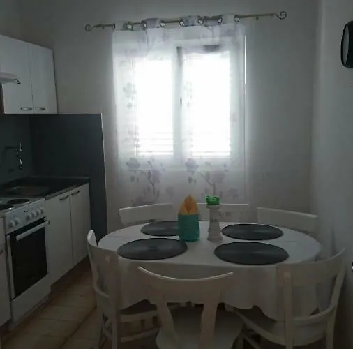 ゲストハウス Ivanka 3*