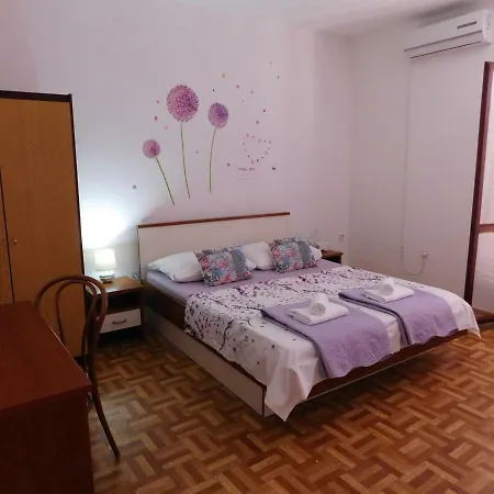 Ivanka Casa de hóspedes 3*